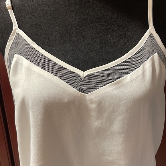 Forever 21 white sexy top - Picture 2 of 5